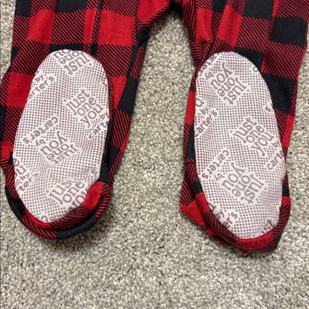 Infant name brand Christmas/winter Pajamas lot 18 months - Picture 8 of 12